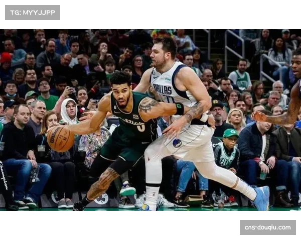 塔图姆休赛期苦练持球投射 伤愈归来寻求技术突破